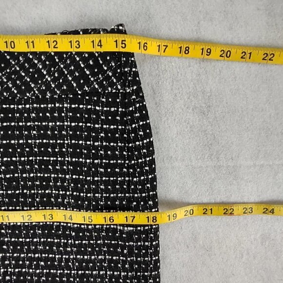 Ann Taylor Loft Petite Women Knitted White Black Straight & Pencil Skirt Size 4P - Picture 6 of 10